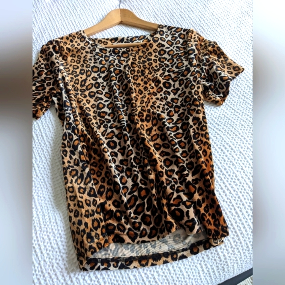 Coldwater Creek Velvet Leopard Print T Shirt, Size Small